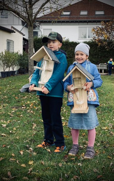 Vogelfutterhaus-Bau November 2023